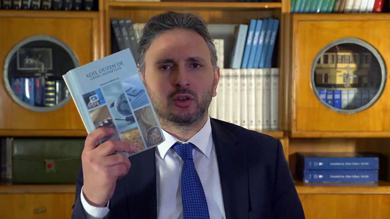 'Tuvaletçi başkandan' tuhaf savunma: Komünizm, kapitalizm...