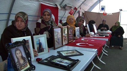 HDP önündeki ailelerin evlat nöbeti 98'inci gününde