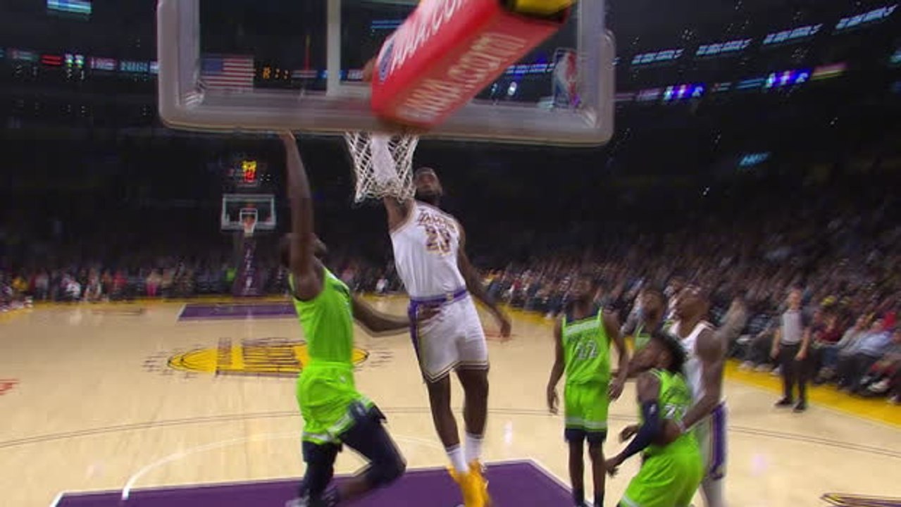 VIRAL: Basketball: LeBron makes vicious slam in...