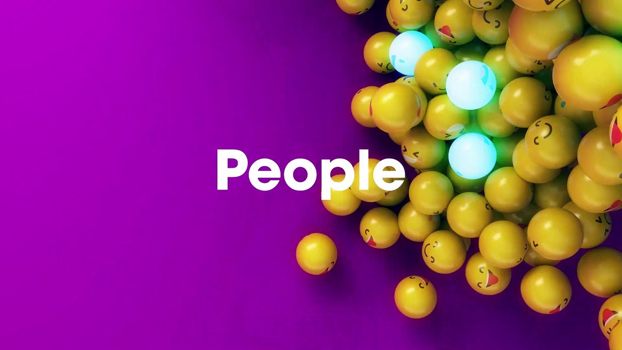 Billie Eilish : harcelée après avoir exprimé son dégoût envers la robe en viande de Lady Gaga