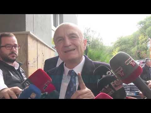 Meta: Askush nuk mund ta prekë Kushtetutën - News, Lajme - Vizion Plus