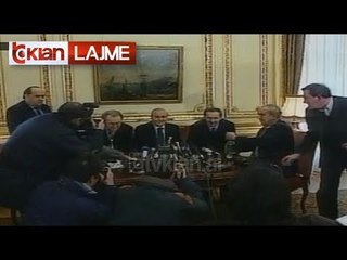 Serbi, opozita Vuk Drashkoviç -  (25 Janar 2000)