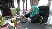 Malezyalı BERNAMA haber ajansının Üst Yöneticisi AA fotoğraflarını oyladı - KUALA