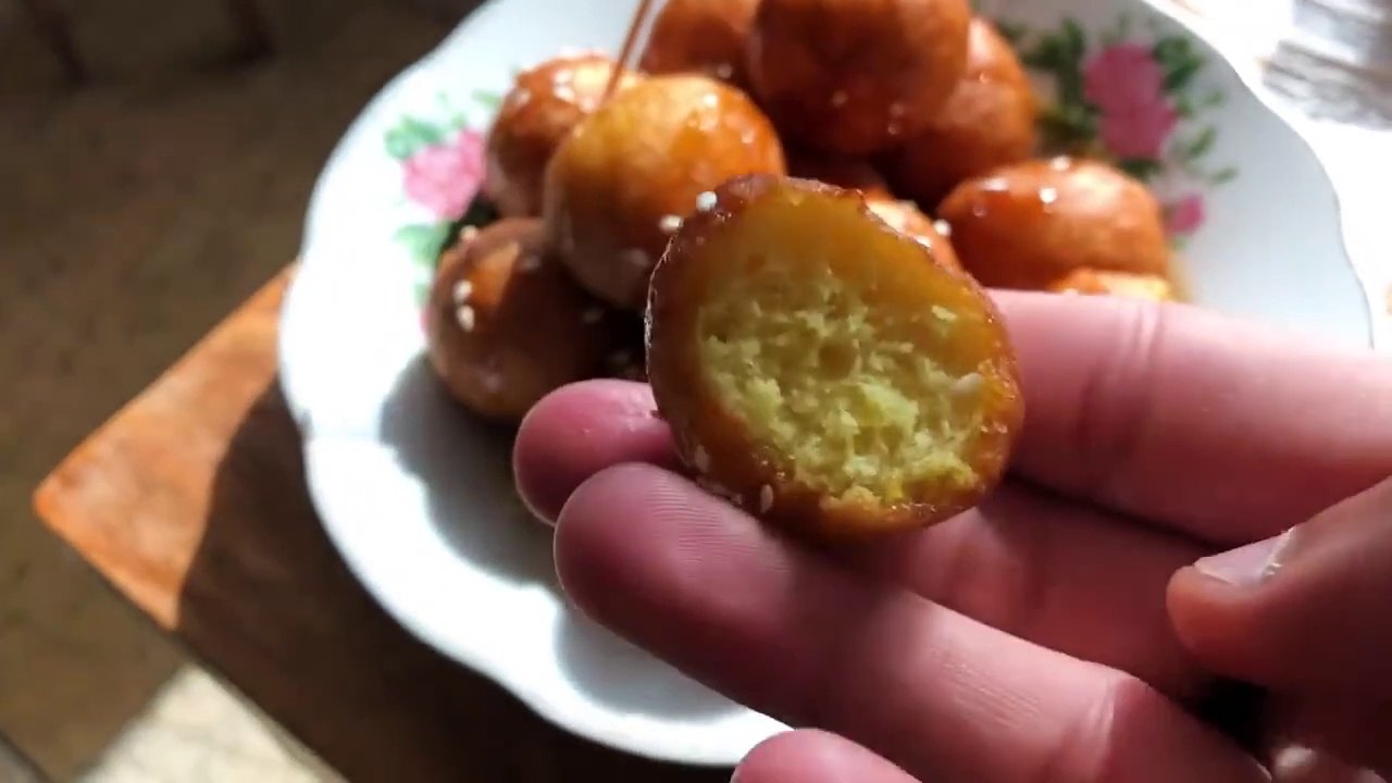 EATING BABY SHARK in Dubai - Traditional Emirati Cuisine - Pak Liyari Biryani UAE