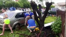 Três pessoas se ferem em acidente no Jardim Veneza