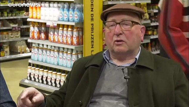 Уголок для одиноких покупателей