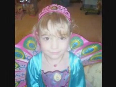 Pour JC de tes 2 nanas préférées...Happy birthday