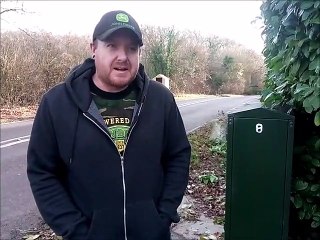 Concerns over 'dangerous' site of Horsham Openreach junction box