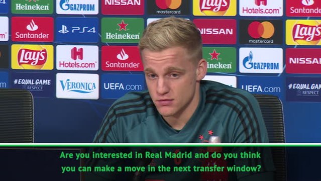 Van de Beek not focused on Real Madrid speculation