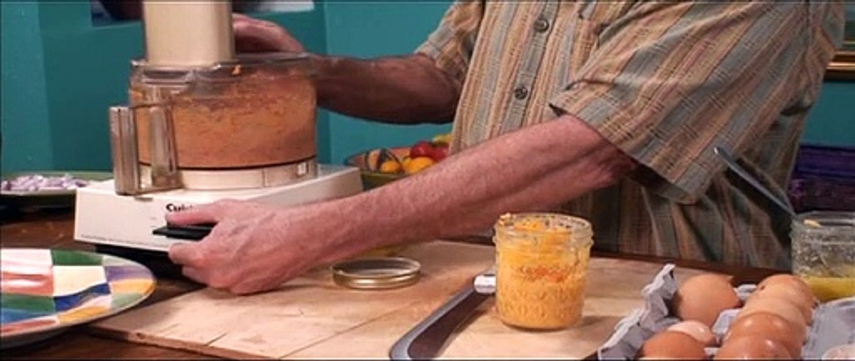 Preparing Ground Chuck with Tomato Sauce