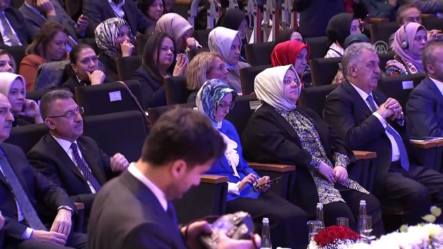 Cumhurbaşkanı Erdoğan: 'Diyarbakır'da, bölücü örgüt tarafından gasbedilen evlatlarını kurtarmak için nöbet tutan annelerin fendi, eli kanlı teröristleri yenmiştir' - ANKARA