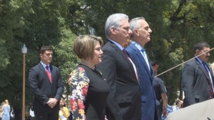 Díaz-Canel encabeza ofrenda floral en Buenos Aires