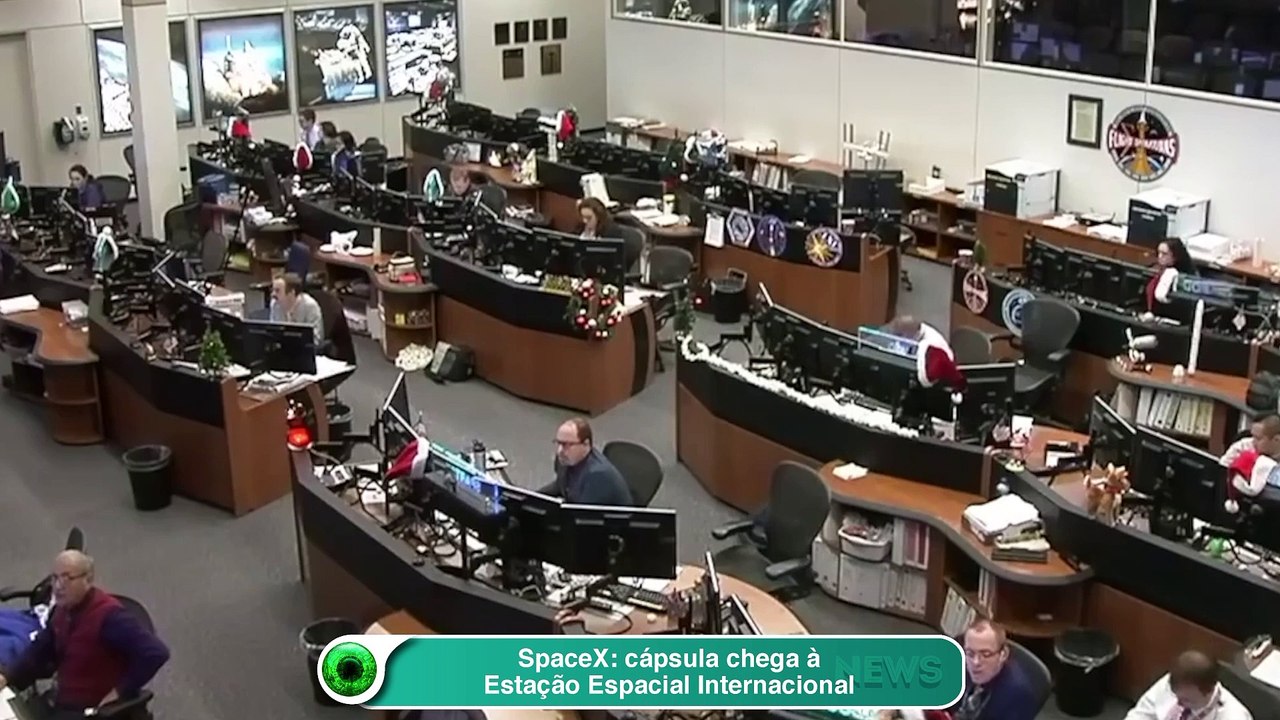 SpaceX: cápsula chega à Estação Espacial Internacional