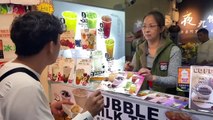 Phản Ứng Của Trấn Thành Khi Lần Đầu Ăn Đậu Hũ Thúi Tại Đài Loan