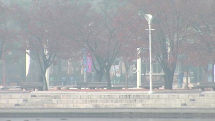 [날씨] 뿌연 시야, 답답한 공기...인천 초미세먼지주의보 / YTN