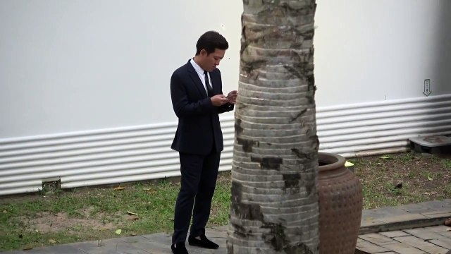 Trường Giang chìu chuộng Nhã Phương: Tự đi mua trà sữa đãi hội bạn thân giữa đám cưới Hoàng Oanh