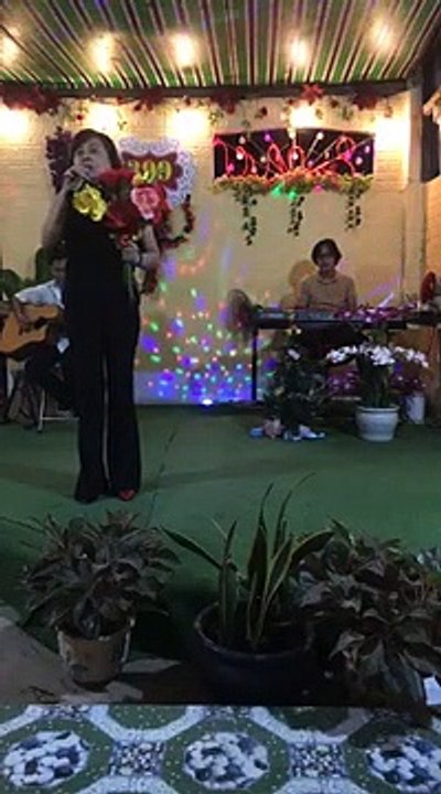 Hái trộm hoa rừng - thu nguyệt