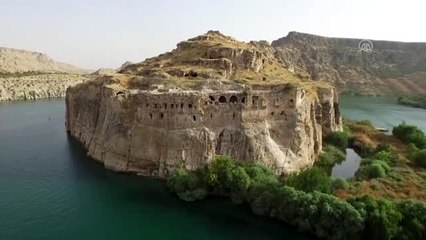 Rumkale'nin su altında kalan eşsiz güzellikleri ziyarete açılacak