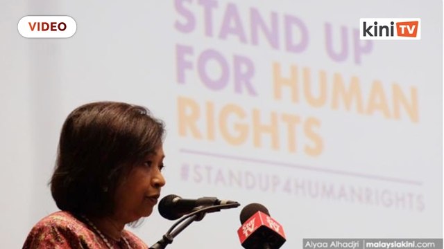 Pejuang hak bukan mahu menari berbogel di jalanan - Marina