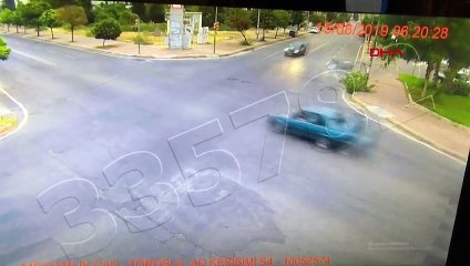 Mucize eseri kazadan böyle kurtuldu!