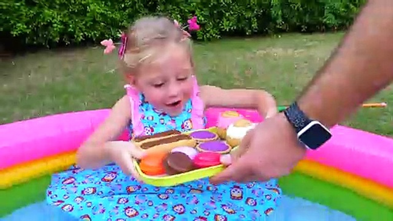 Nastya و papa - أحلام مضحكة واللعب التظاهر روما...
