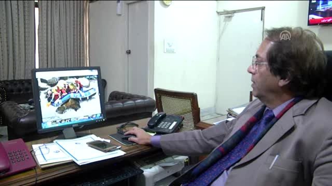 Pakistanlı gazeteciler, AA'nın "Yılın Fotoğrafları" oylamasına katıldı