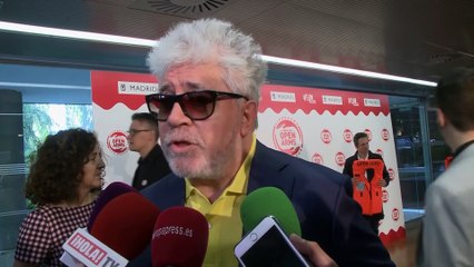 Almodóvar, Banderas y Ana de Armas participarán en los Globos de Oro