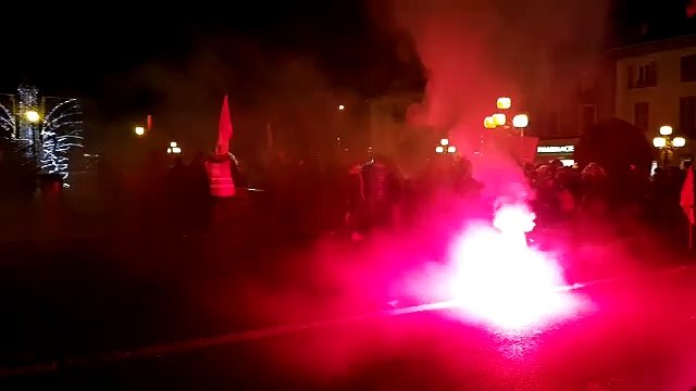 Fumigène à Sallanches