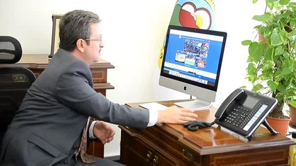 Iğdır Valisi Ünlü, AA'nın "Yılın Fotoğrafları" oylamasına katıldı