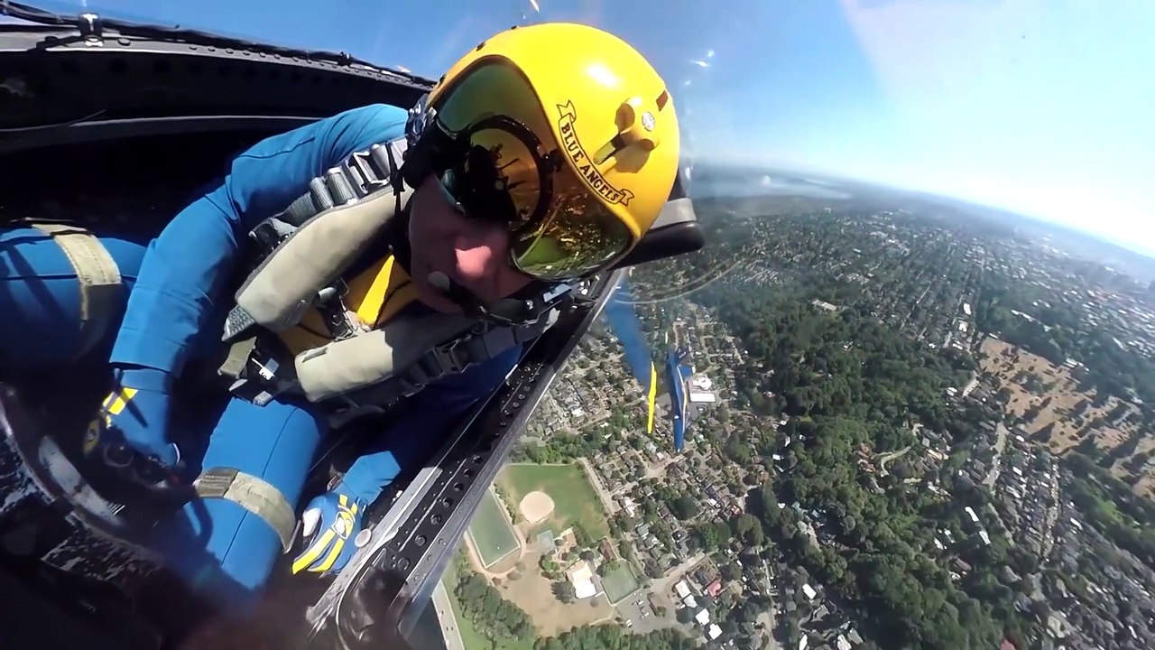 Vue du cockpit d'un avion de chasse de la patrouille de l'air américaine !