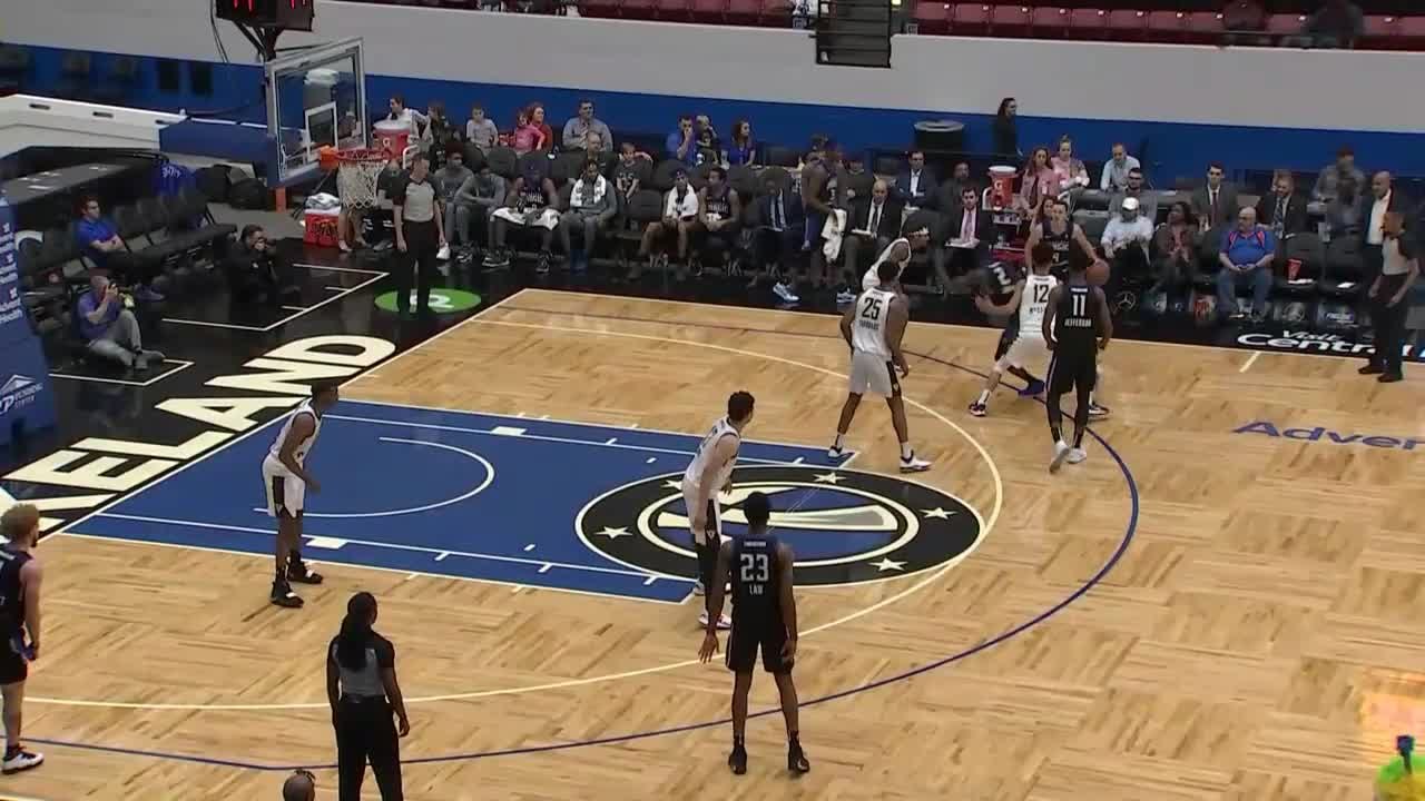 DJ McCall throws it down!