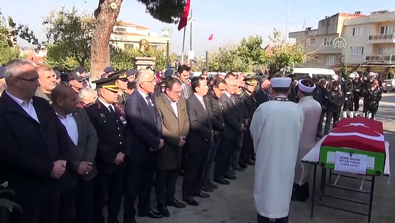 Kore gazisi Niyazi Yapıcı son yolculuğuna uğurl...