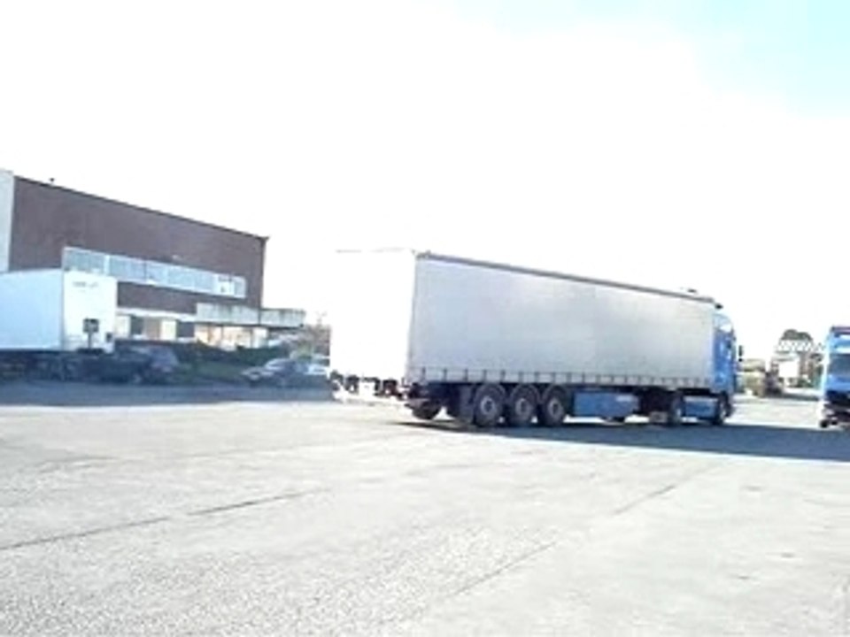 daf xf en echapement libre vu a lequin