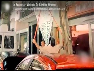 Larreta ordena descolgar pasacalle de bienvenida a CFK en Recoleta