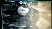 Araç vermeyen kiralama firması çalışanına silahlı saldırı kamerada