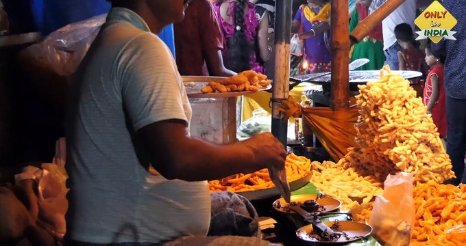 JALEBI जलेबी Most popular sweet food in India | Indian Food Tour 4K
