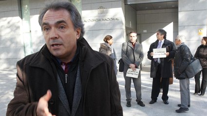 Santiago Espot, simple cachorro de Torra, persiste en su acoso catanazi contra quienes hablan castellano