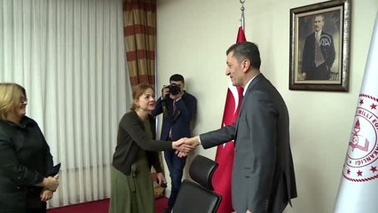 Milli Eğitim Bakanı Selçuk AA'nın "Yılın Fotoğrafları" oylamasına katıldı