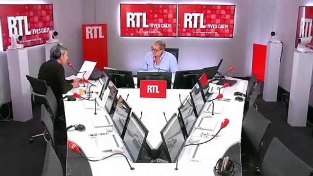 Michel Cymes : des polluants présents dans l'alimentation favorisent le cancer du sein