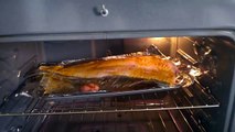 Ce filet de poisson saute dans le four durant la cuisson