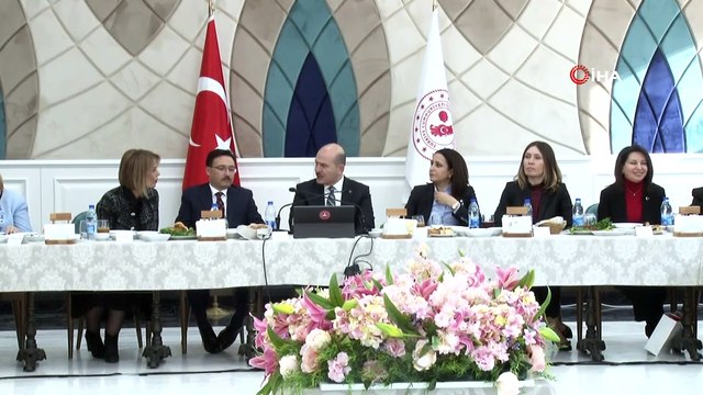 Bakan Soylu: 'Kamuoyu bunu belki de ilk defa duyacak. Dağlara mektuplar ve broşürler atıyoruz. Anneden mektuplar atıyoruz'