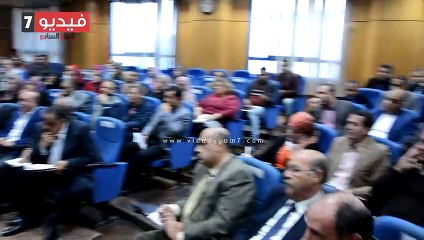 محافظ المنيا يبحث مع التخطيط اجراءات تنفيذ التحول الرقمى