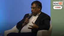 Tony Fernandes recalls how he handled the aftermath of Flight 8501