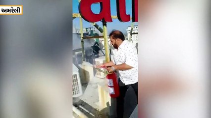 લોડસ હોટેલની અગાશી પર આગ જોઇ જતા પૂર્વ સંસદીય સચિવ હીરા સોલંકી દોડી આવ્યાં