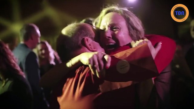 Un patron offre un bonus de 50 000 $ à chacun de ses 198 employés