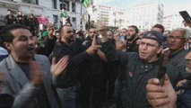 Policía argelina reprime una marcha contra las elecciones a 24 horas del voto