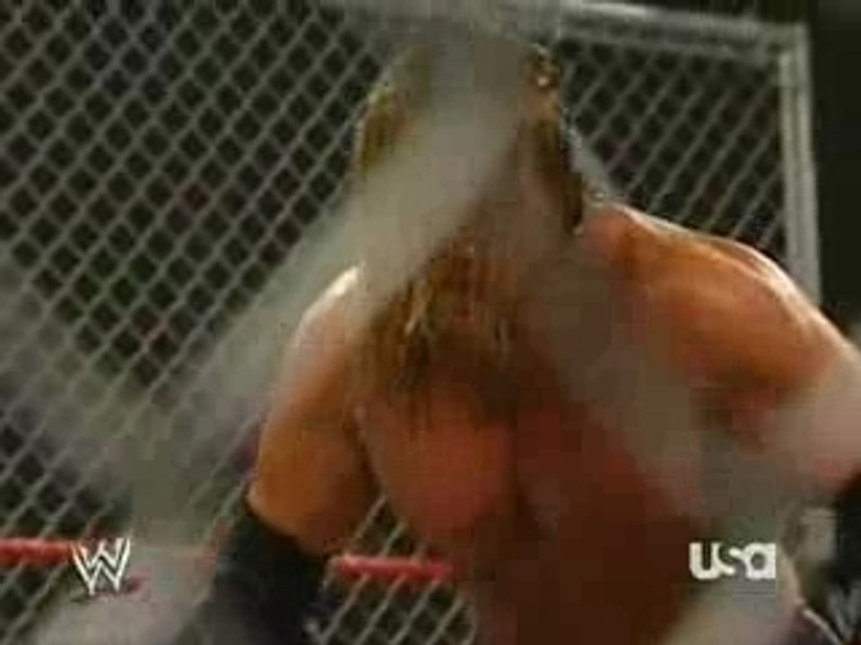 Triple H vs Vince McMahon & Carlito-steel cage match