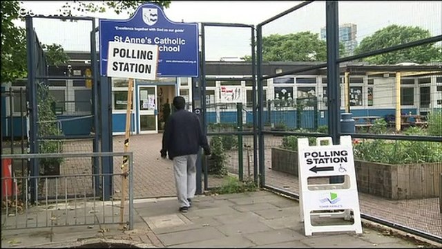 Megkezdődött az előrehozott választás az Egyesült Királyságban