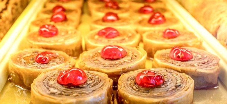 Rüyada tatlı görmek ne demek? Rüyada tatlı yemek nedir? Rüyada tatlı görmek rüya tabirleri