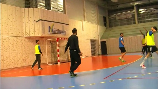 Franck Bulleux coach de Martigues Handball sur le plateau de maritima tv